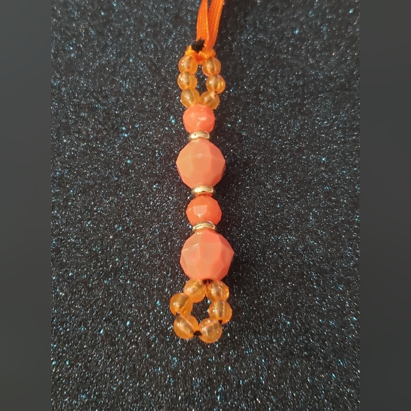 Beaded Phone Charm OR - Picture 2 of 4